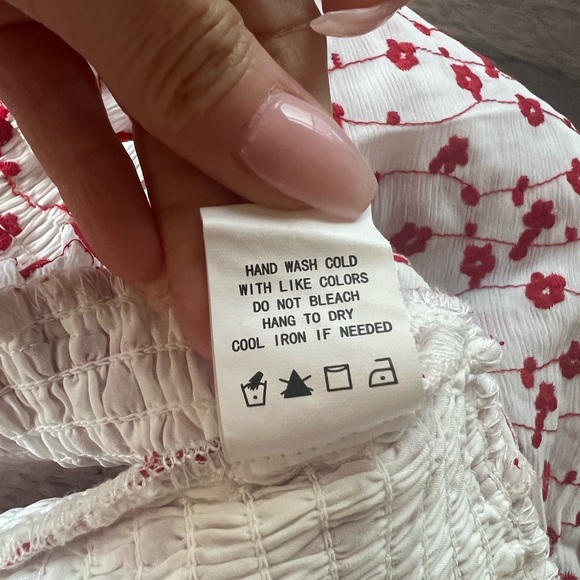 Code Mode Embroidered Crop Top - Picture 6 of 10